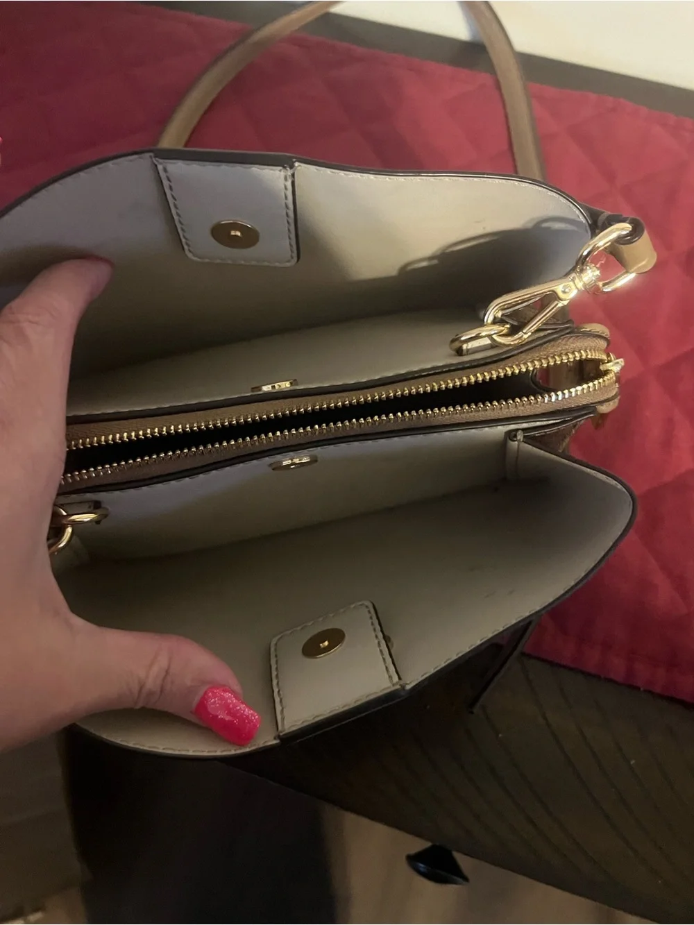 Michael Kors Tan/Brown Signature Crossbody with Gold Hardware